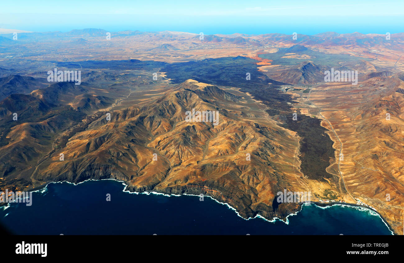Barranco de la Torre and mountain scenery near Pozo Negro, Canary Islands, Fuerteventura Stock Photo