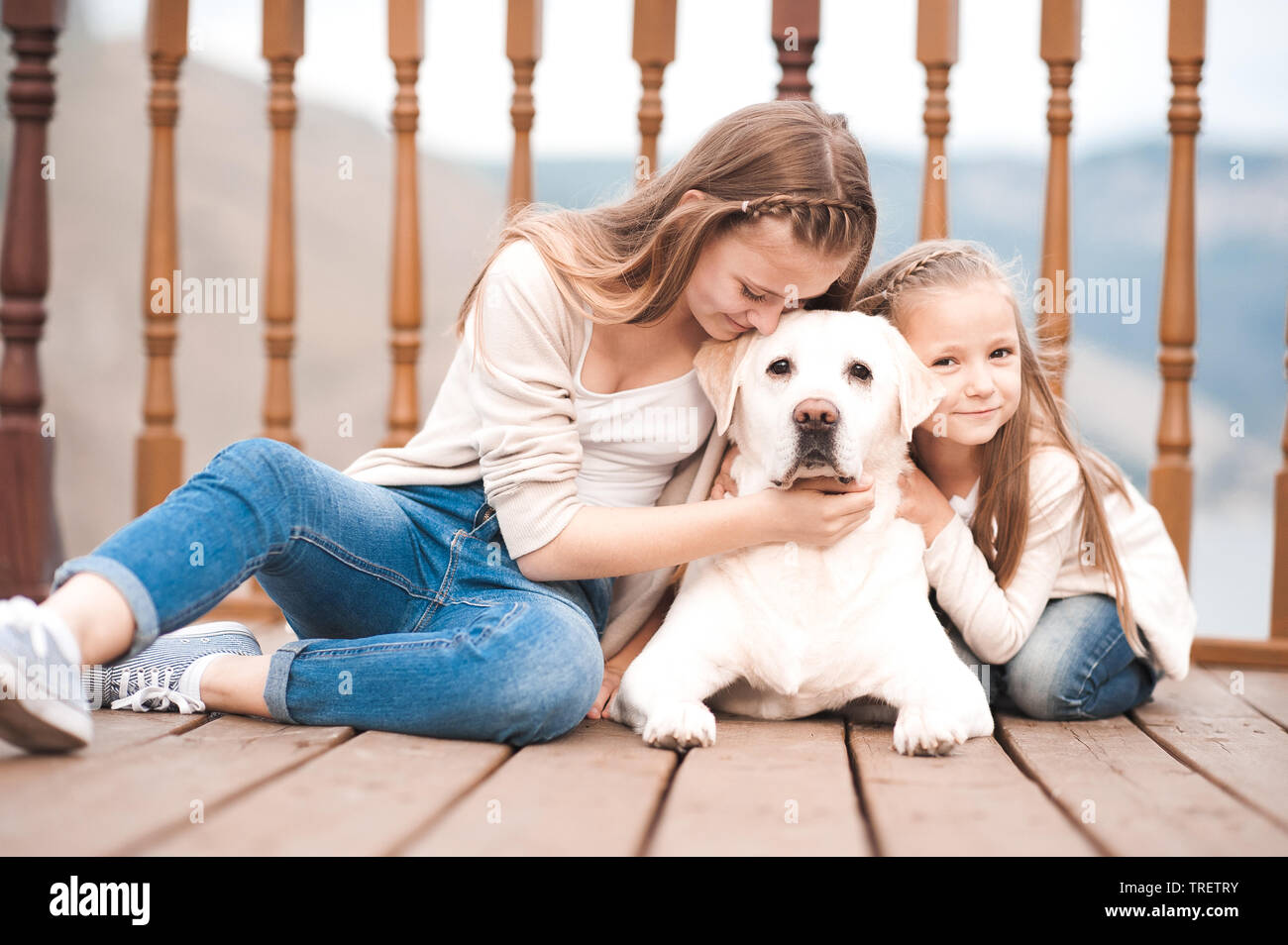 labrador and kids