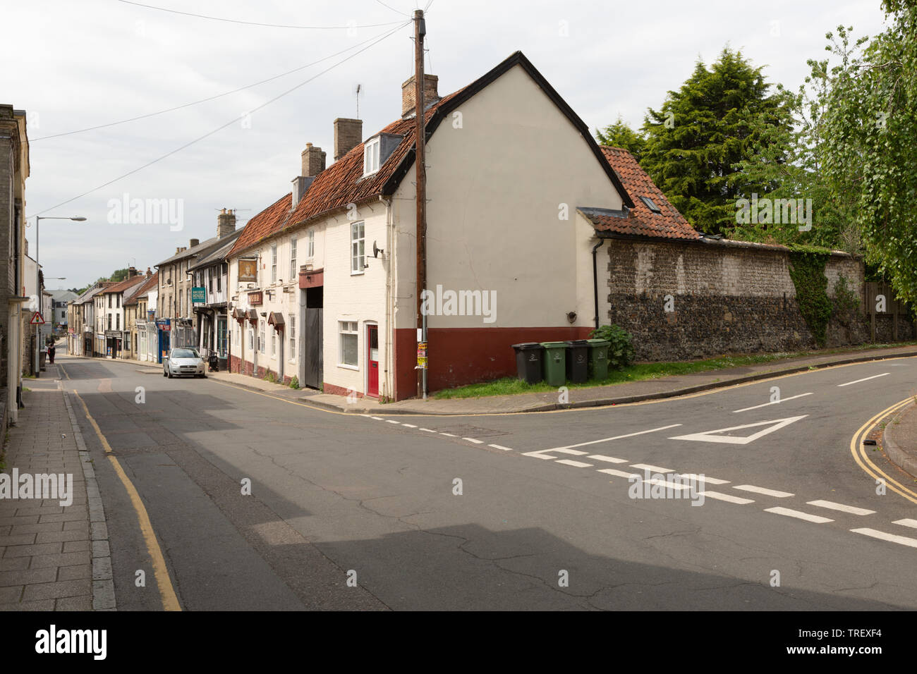 Kings Head public house with view of White Hart Street, Thetford