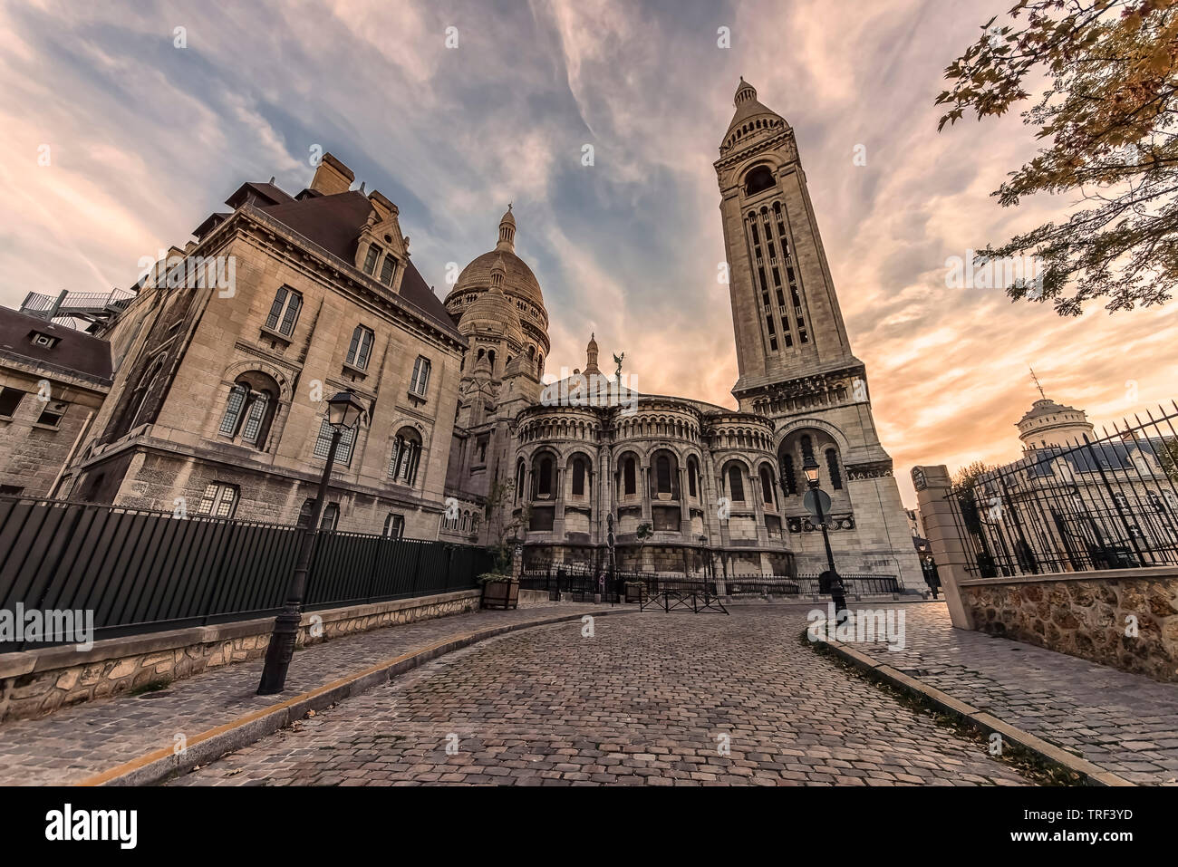 Sacre Coeur basilica in Montmartre, Paris Stock Photo