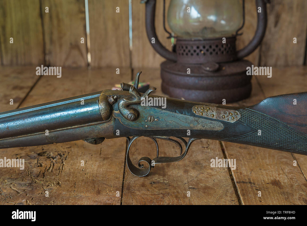 Old hunting rifle Stock Photo - Alamy