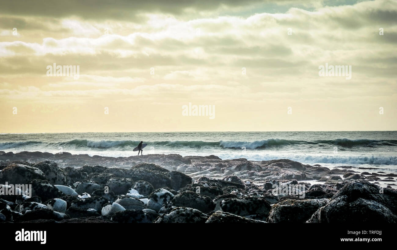 Sunset Raglan Raglan new zealand road hi-res stock photography and images - Alamy