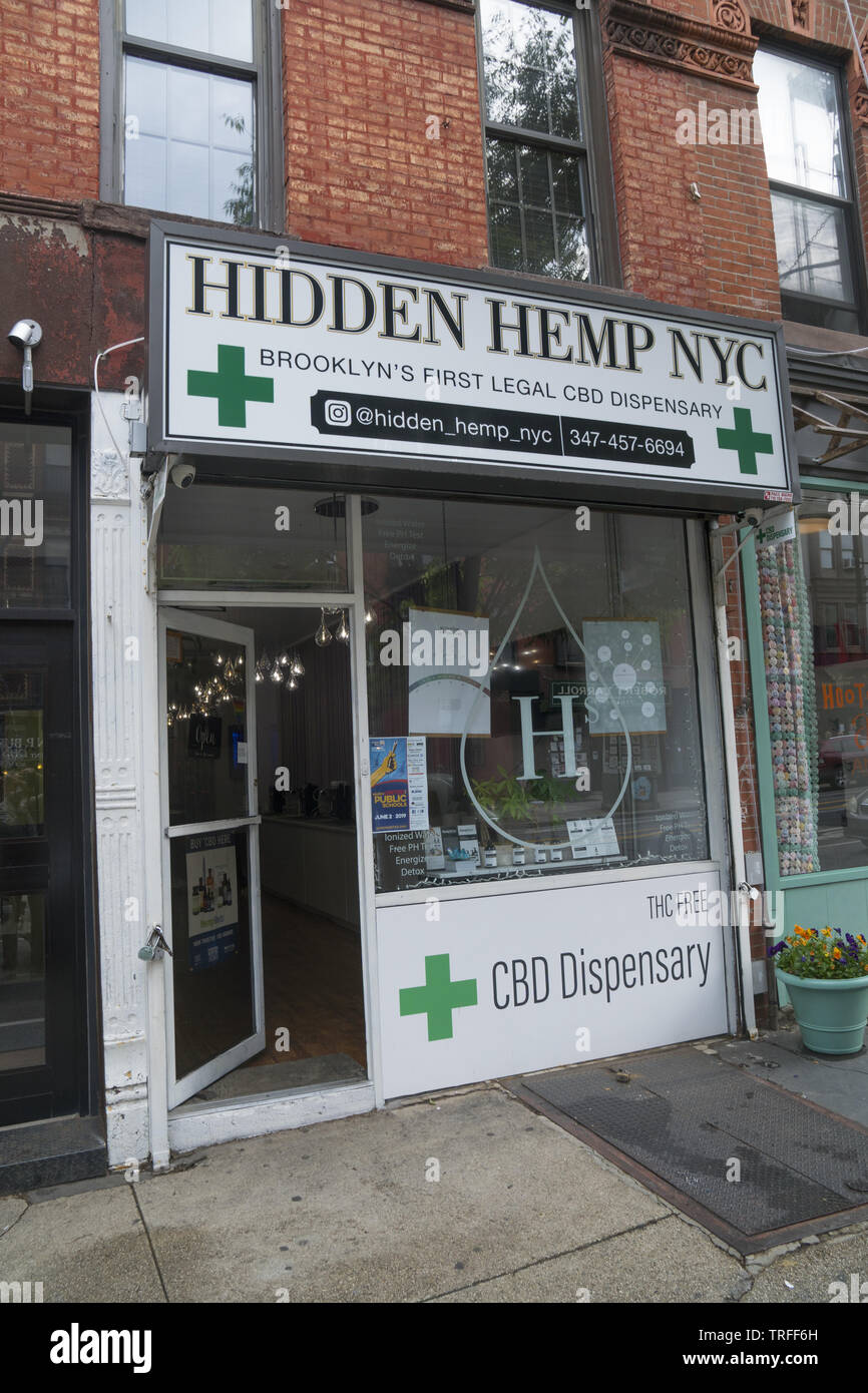 Marijuana shop usa hires stock photography and images Alamy