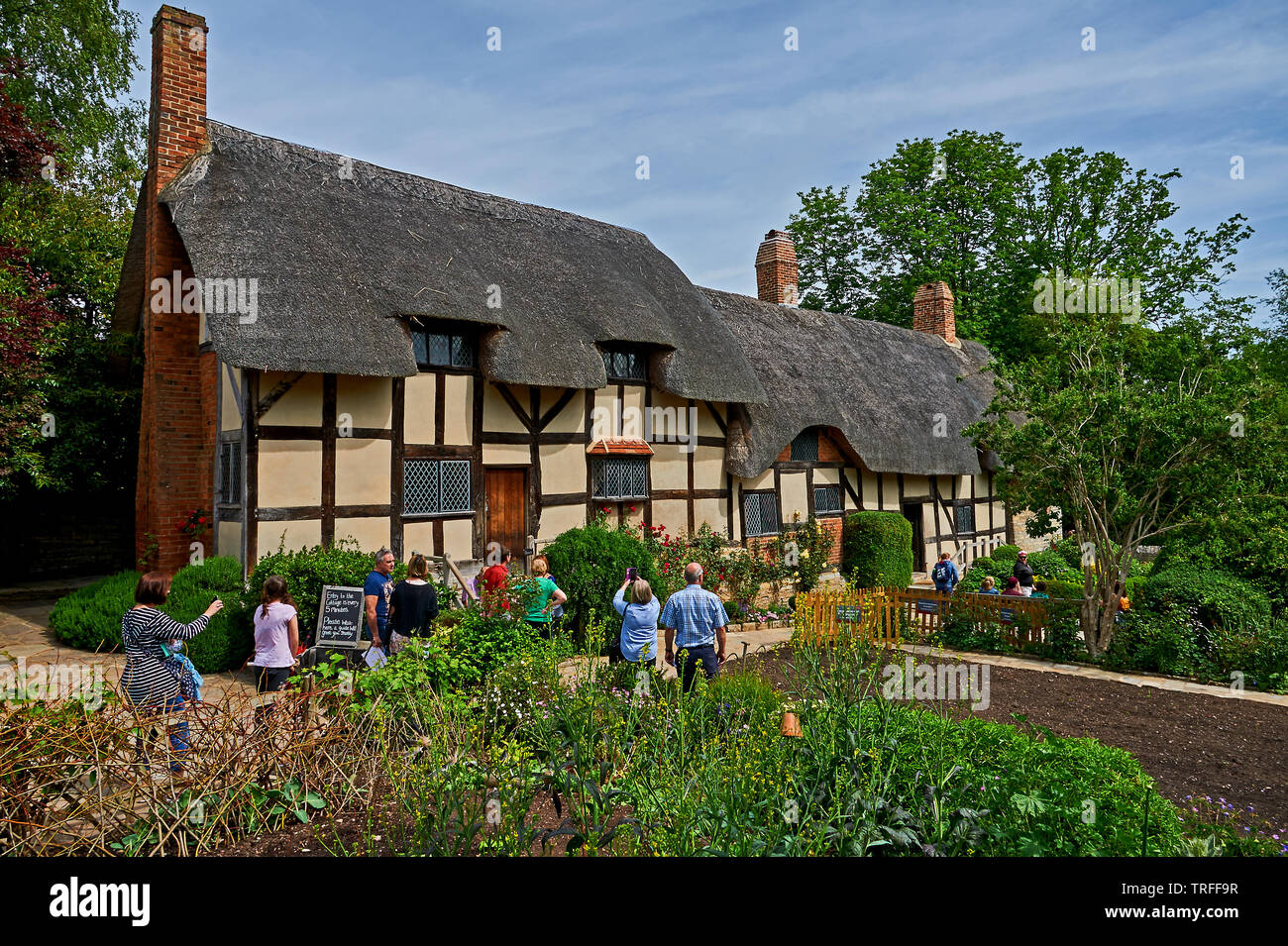 Anne Hathaway Cottage High Resolution Stock Photography And Images Alamy
