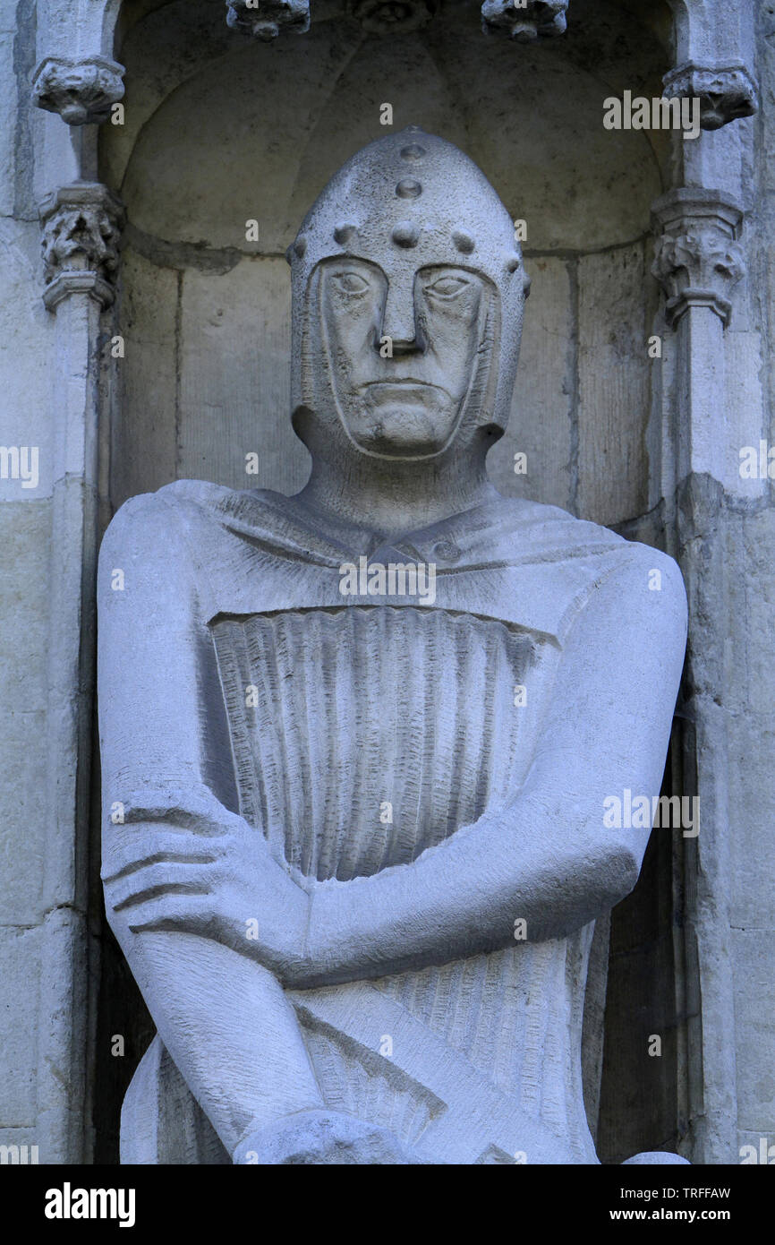 Sculpture d'un chevalier sur l'Hôtel de Ville. Bruges. Belgique. Sculpture of the medieval town hall of Bruges. Belgique. Stock Photo