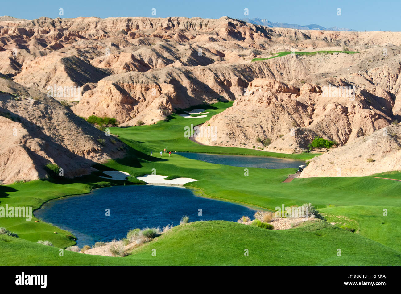 Wolf Creek golf scenic pictures of lush green and desert mesa landscape
