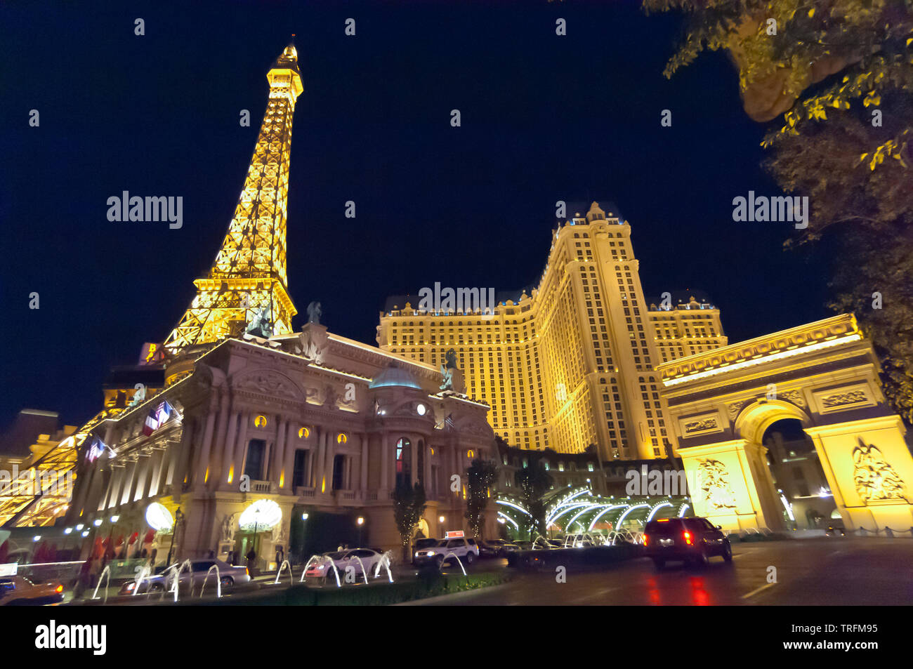 Paris hotel and casino and Eiffel tower replica Stock Photo Alamy