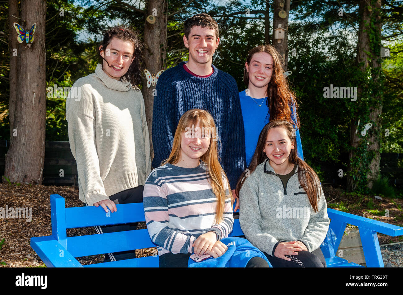 Schull, West Cork, Ireland. 5th June, 2019. The Leavingand Junior Cert exams started today for over 120,000 students in Ireland. English was the first Leaving Cert paper, followed by Home Economics. Preparing to sit their first Leaving Cert exam were Aoife Quinn, Skibbereen; Rosa Lyden, Baltimore; Joe Arundel McSweeney, Schull; Áine Levis, Durrus and Alyssa Chan, Schull. Credit: Andy Gibson/Alamy Live News Stock Photo