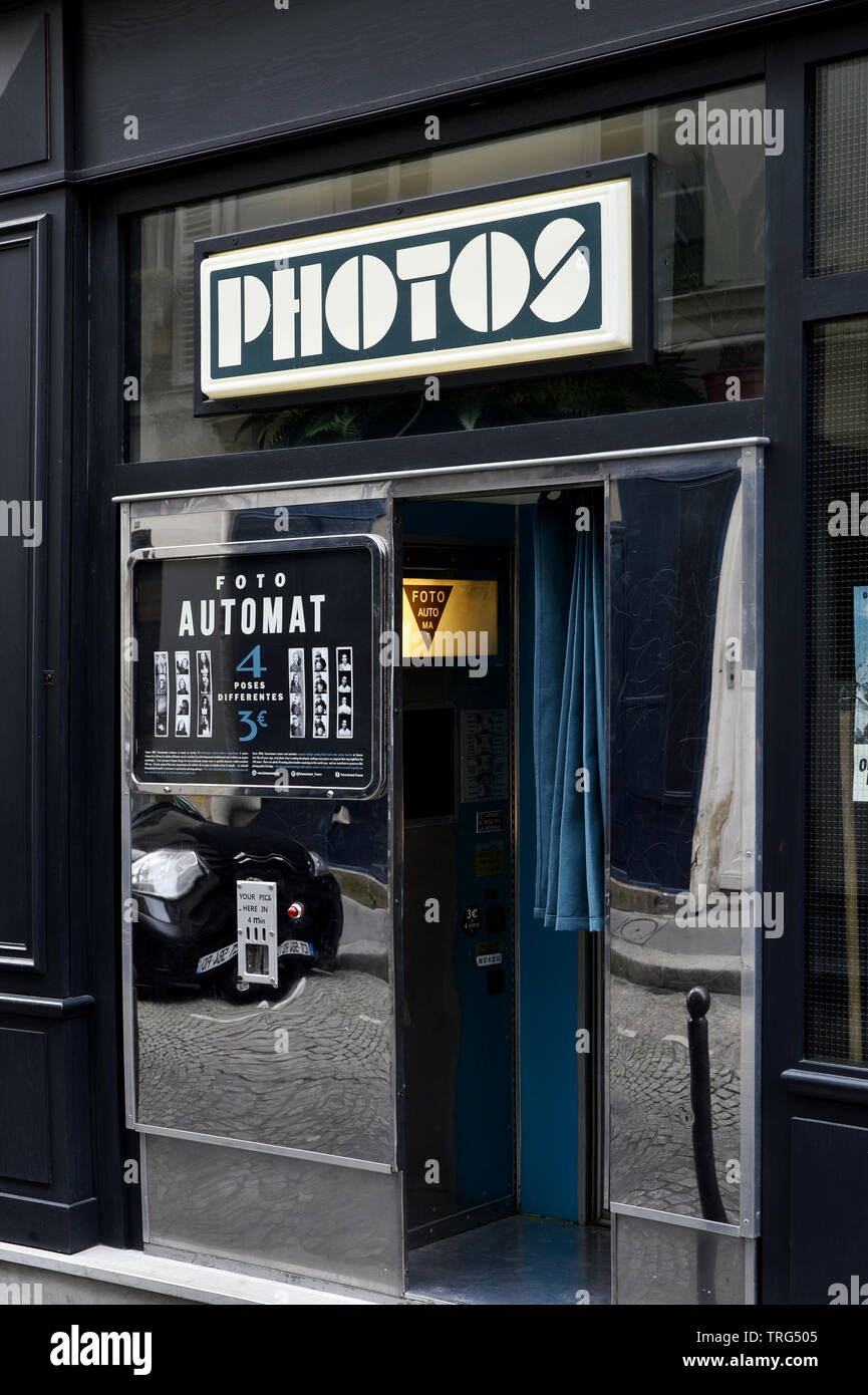 Vintage Booth High Resolution Stock Photography and Images - Alamy