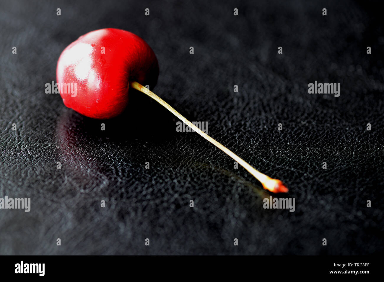 Dark red cherry hi-res stock photography and images - Alamy