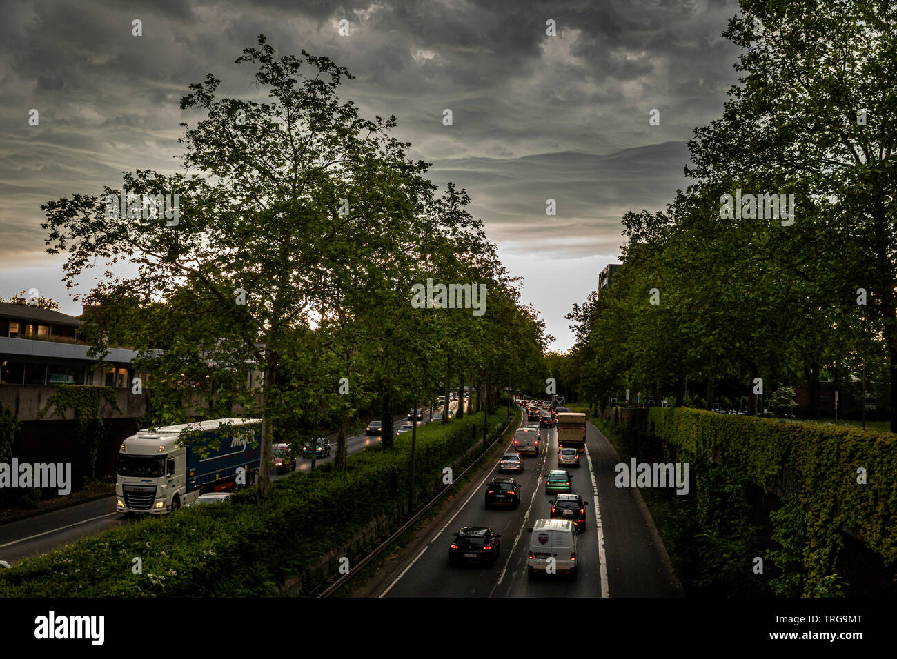 Views of the flowing traffic under dramatic sky on the Bundesstrasse 1 in Dortmund © Frank Schultze / Zeitenspiegel Stock Photo