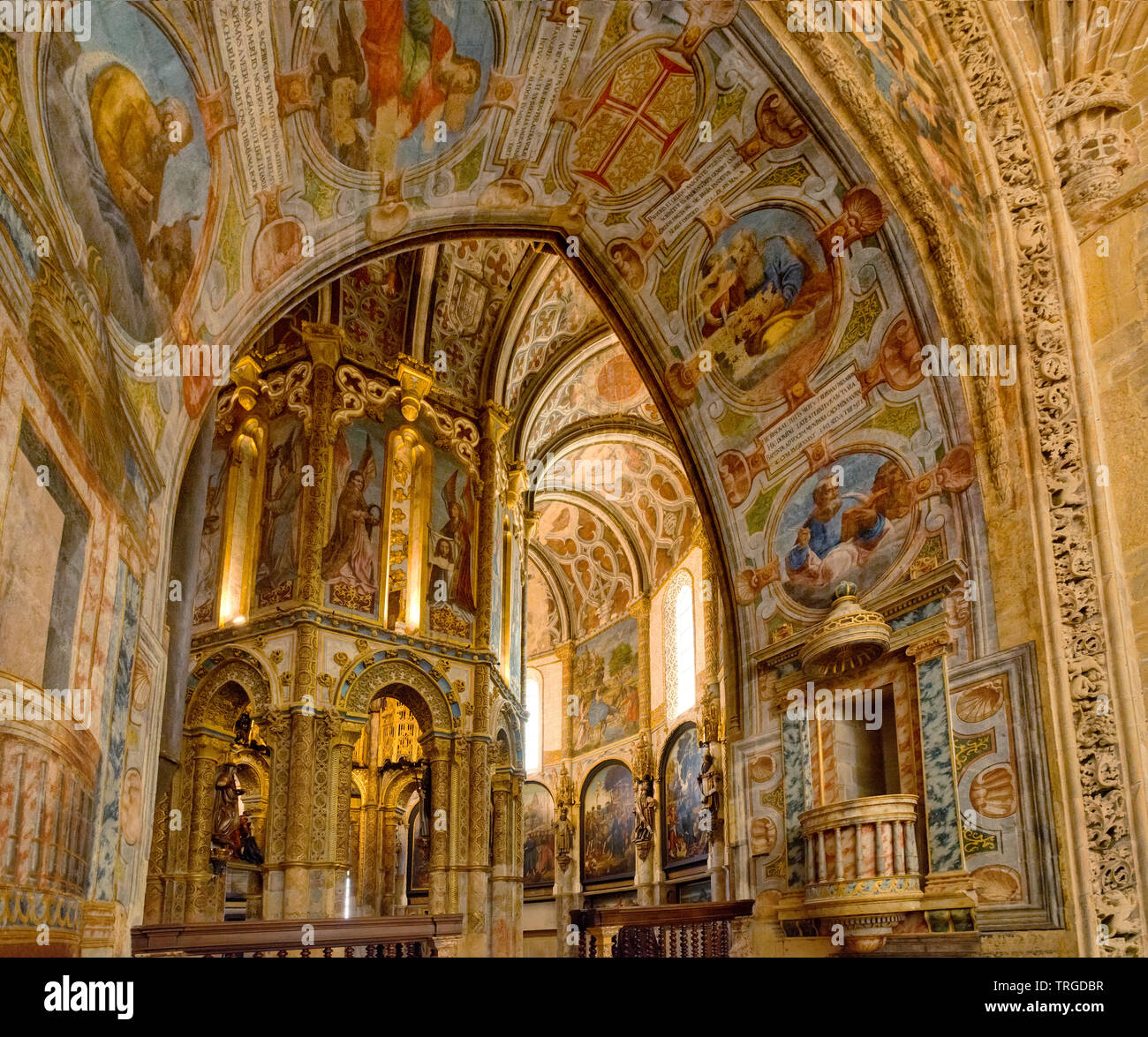 The Charola, round Templar church in the Convent of Christ ( Convento de  Cristo ) Tomar, in the Centro region of Portugal, formally the Ribatejo  Stock Photo - Alamy