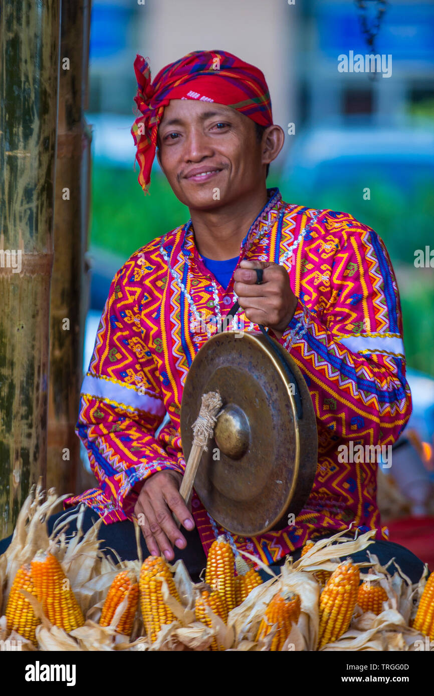 Participant in the Aliwan fiesta in Manila Philippines Stock Photo - Alamy