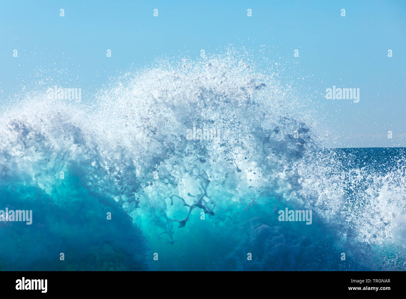 Australia, NSW, Yamba, a large wave action forming Stock Photo Alamy