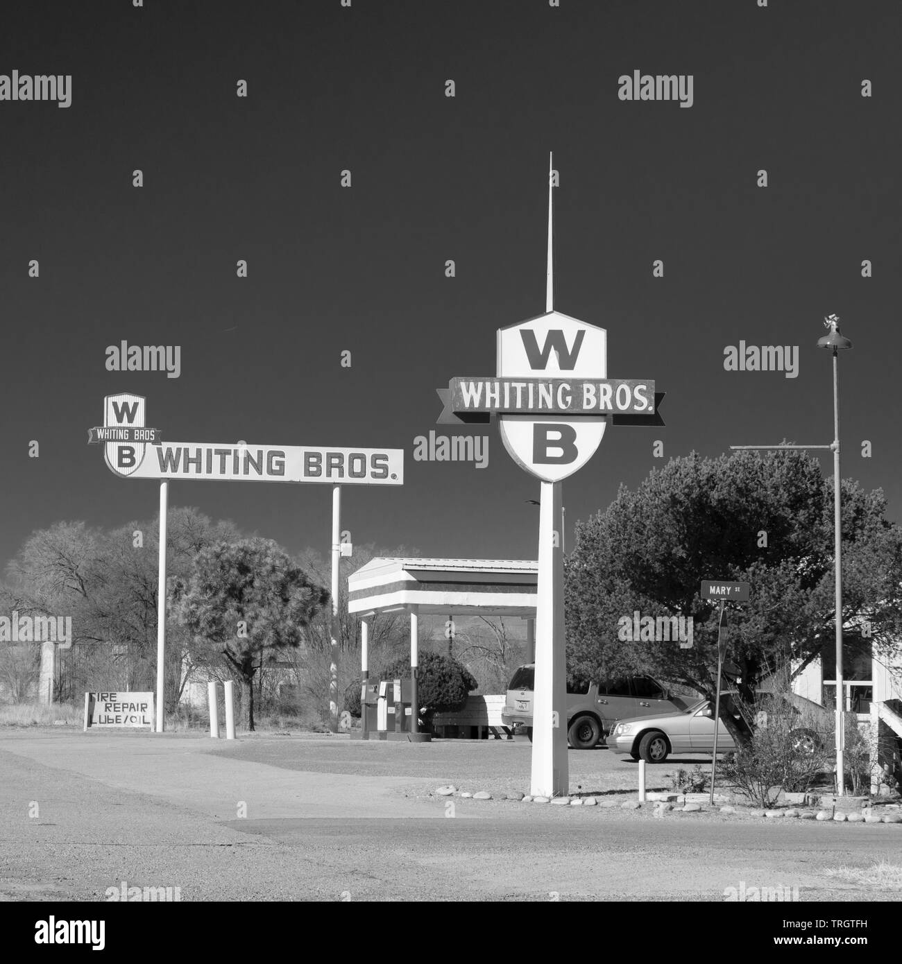 Filing station Black and White Stock Photos & Images Alamy
