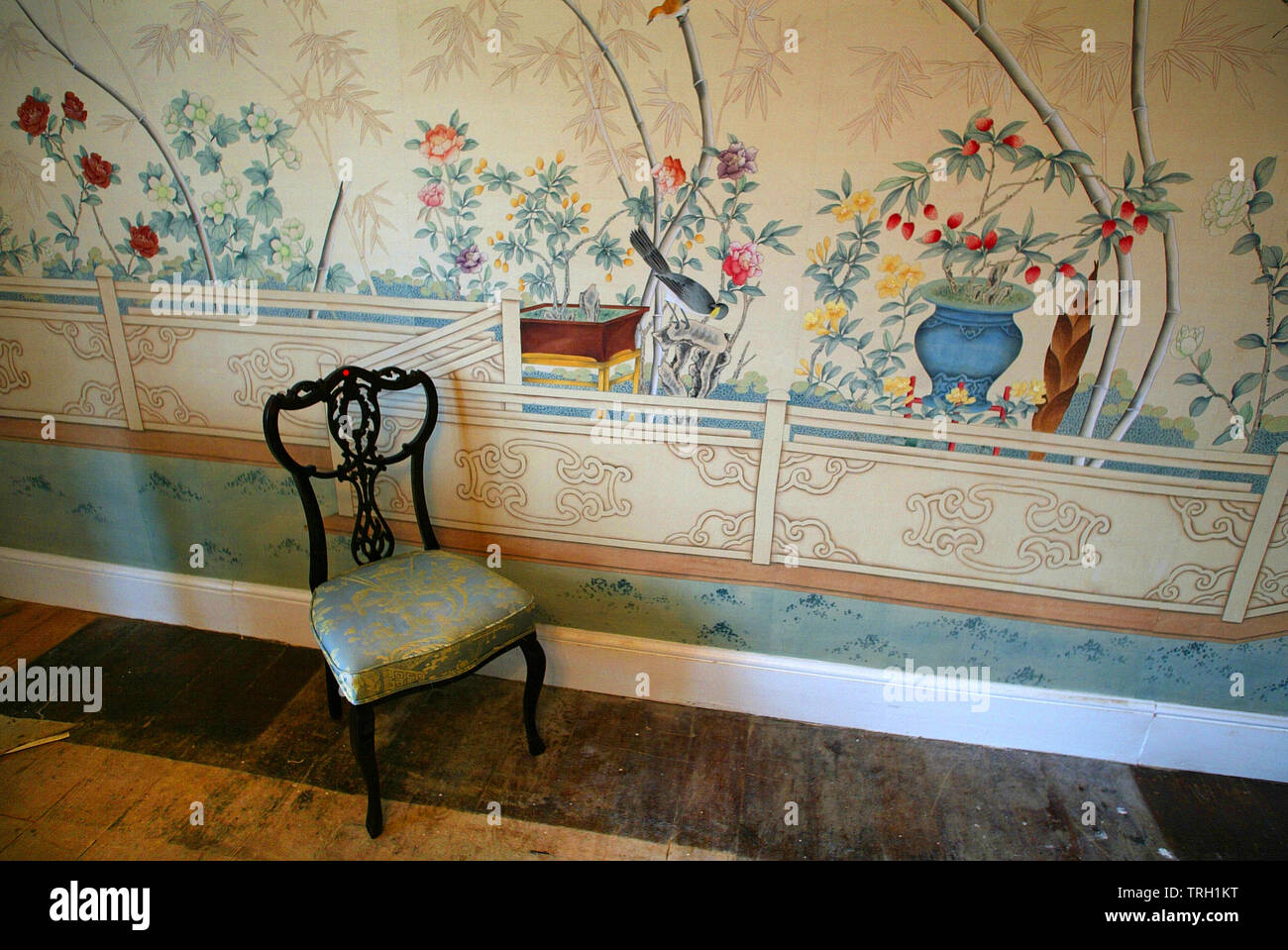 09.11.2004 - Original wallpaper on a bedroom wall at Endsleigh House near Tavistock in Devon, UK, owned by Olga Polizzi, soon to be turned into a hotel run by Olga's daughter Alex Polizzi. Stock Photo