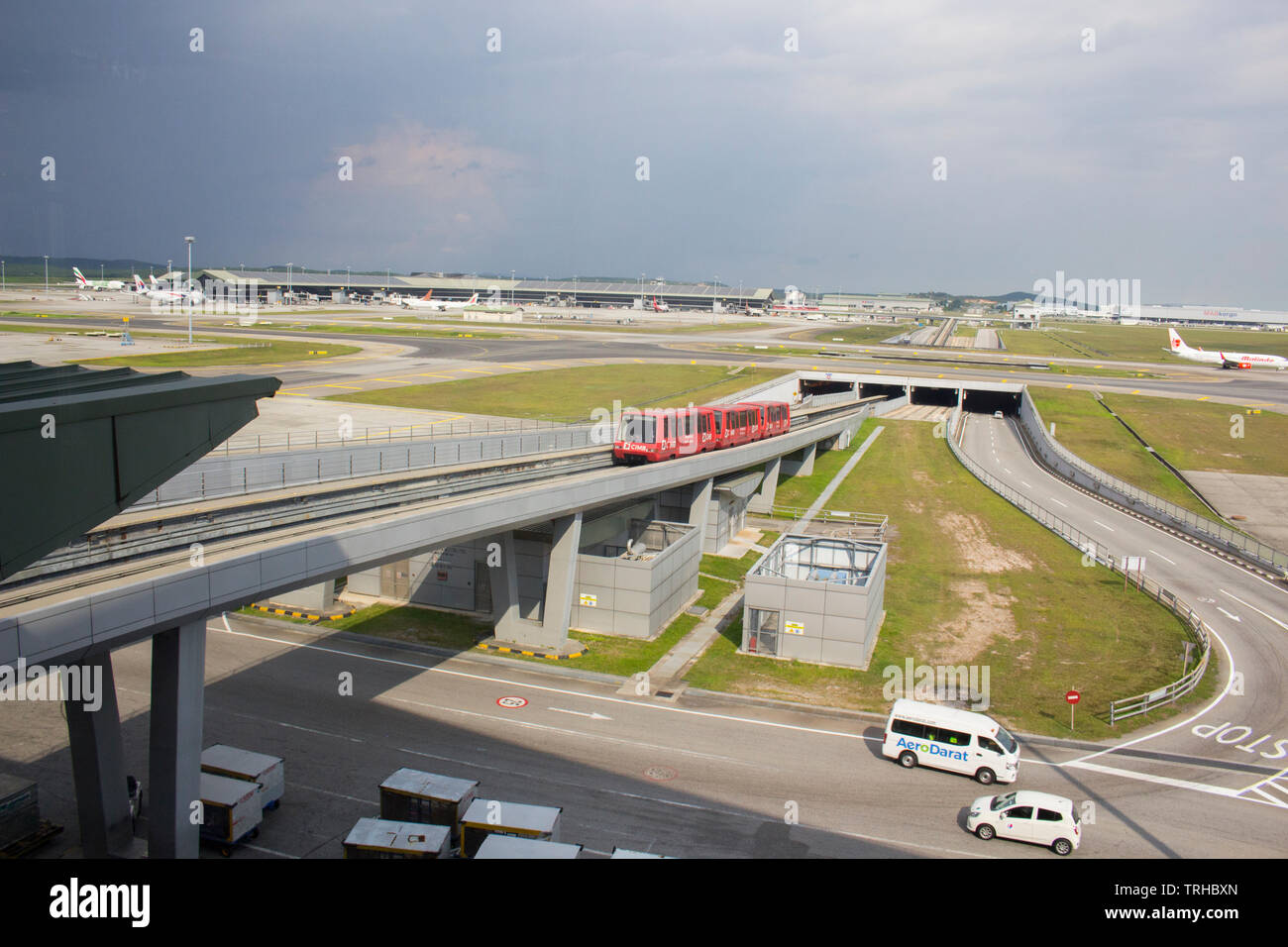 Klia To Kl Sentral Train / How To Get From Kuala Lumpur International