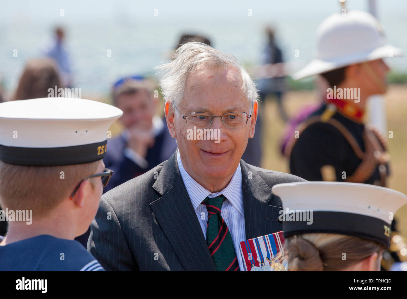 HRH The Duke of Gloucester Talks to Sea Cadets. D Day Commemoration at the COPP (Combined Operation Pilotage Parties) Memorial on the seafront on Hayling Island.  On 2 May 1944, Hayling Island seafront was used for practice amphibious landings, known as Exercise Fabius 2.   The COPP Unit was set up on Hayling Island under the instruction of Lord Mountbatten in 1943.  The Memorial is dedicated to the soldiers who trained as frogmen and canoeists for beach reconnaissance and other covert operations prior to the Allied landings on enemy occupied territory. Stock Photo