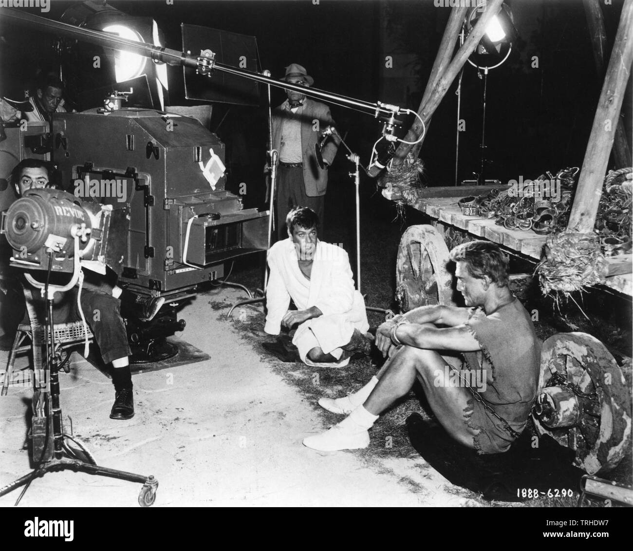 Stanley Kubrick directing Tony Curtis and Kirk Douglas SPARTACUS 1960 on set candid filming screenplay Dalton Trumbo novel Howard Fast Bryna Productions / Universal Pictures Stock Photo