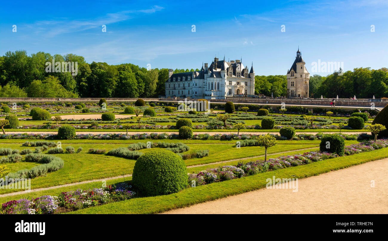 Diane de Poitiers garden, Chateau de Chenonceau spanning the River Cher, Loire Valley, Indre et loire department, Centre-Val de Loire, France Stock Photo