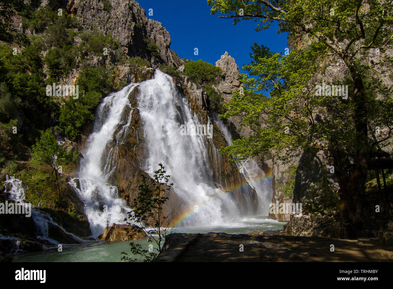 Between great mountain lake hi-res stock photography and images - Alamy Between great mountain lake hi-res stock photography and images - Alamy
