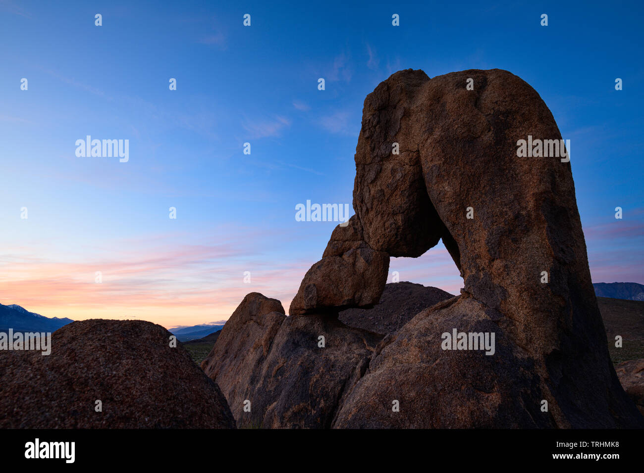 Boot arch in the famous Alabama Hills near Lone Pine, California just below Mt. Whitney in the Eastern Sierra's. Stock Photo