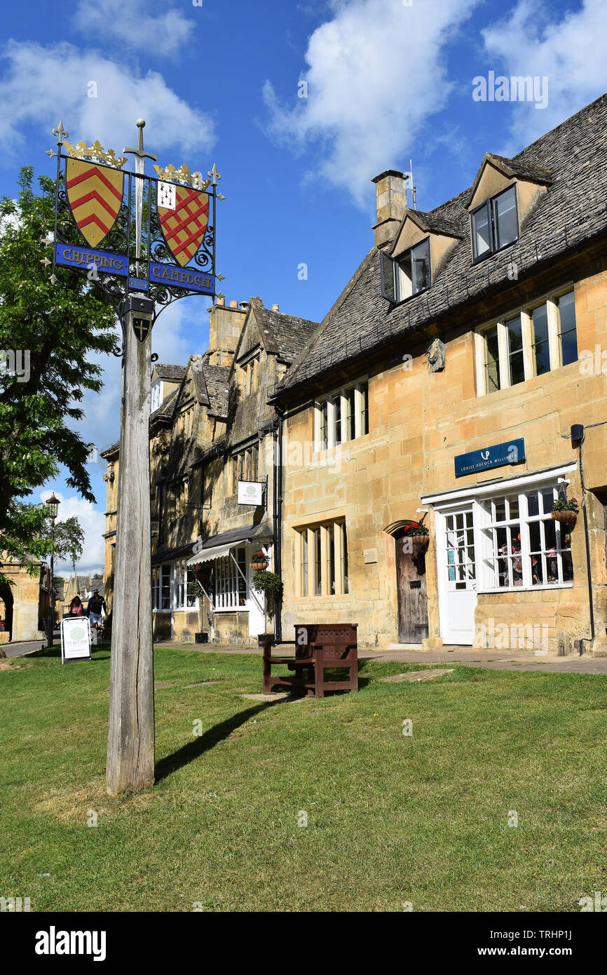 High Street, Chipping Campden, Glos, Cotswolds, UK Stock Photo - Alamy