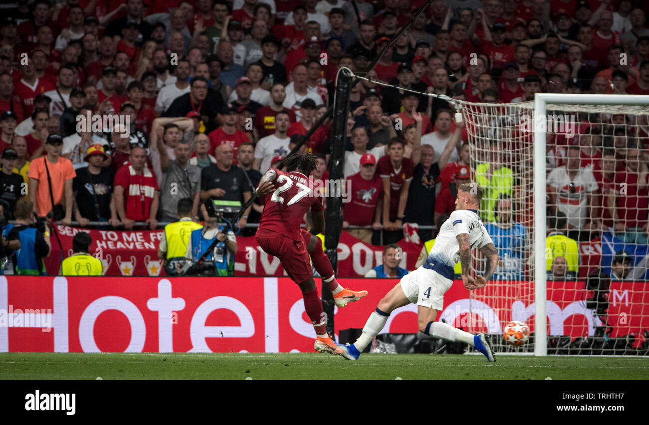 Divock Origi Of Liverpool Scores A Goal 2 0 During The Uefa Champions League Final Match Between Tottenham Hotspur And Liverpool At The Metropolitano Stock Photo Alamy