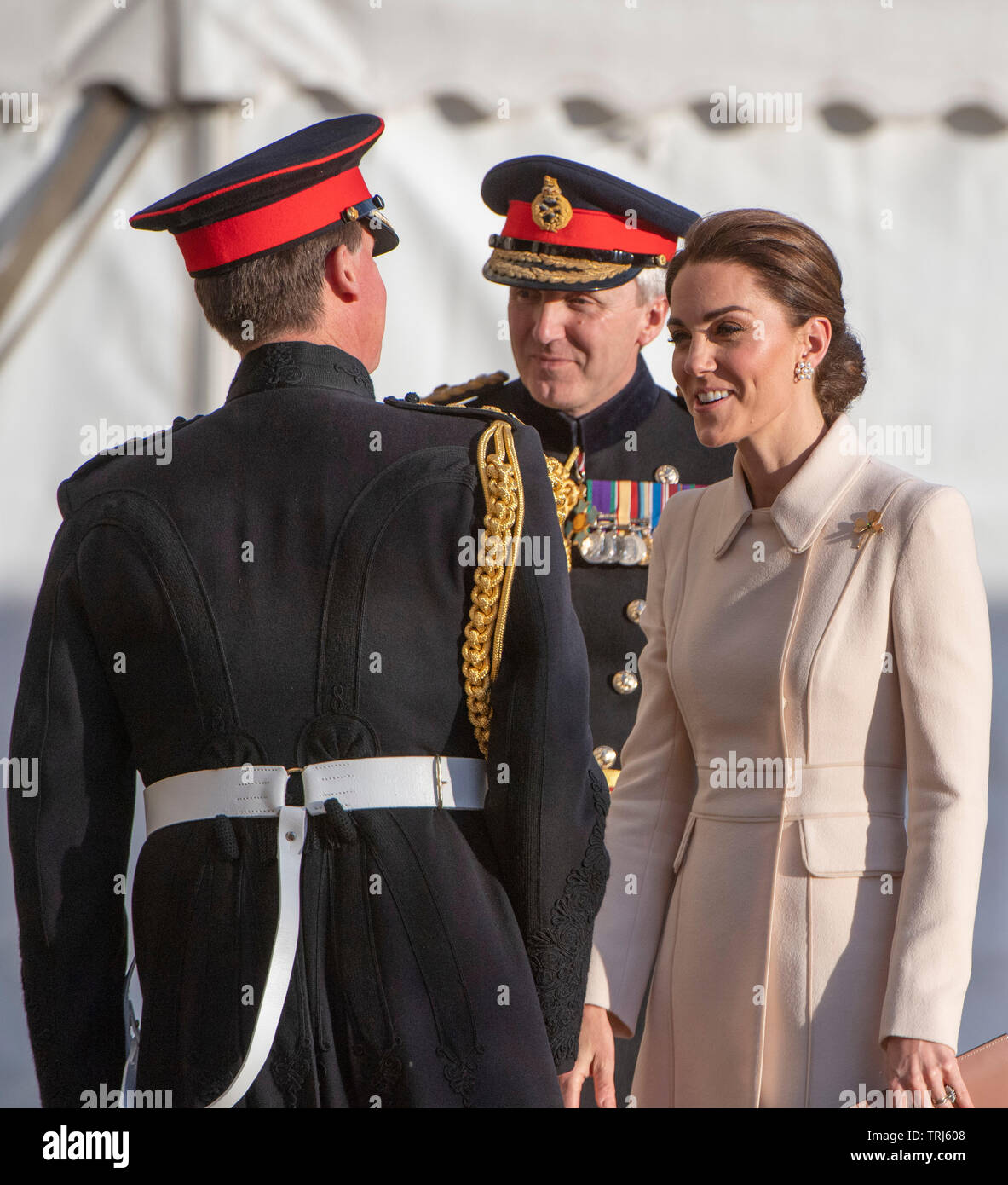Horse Guards Parade, London, UK. 6th June 2019. HRH The Duchess of Cambridge attends the annual British Army Household Division evening military music spectacular, Beating Retreat. Credit: Malcolm Park/Alamy Live News. Stock Photo