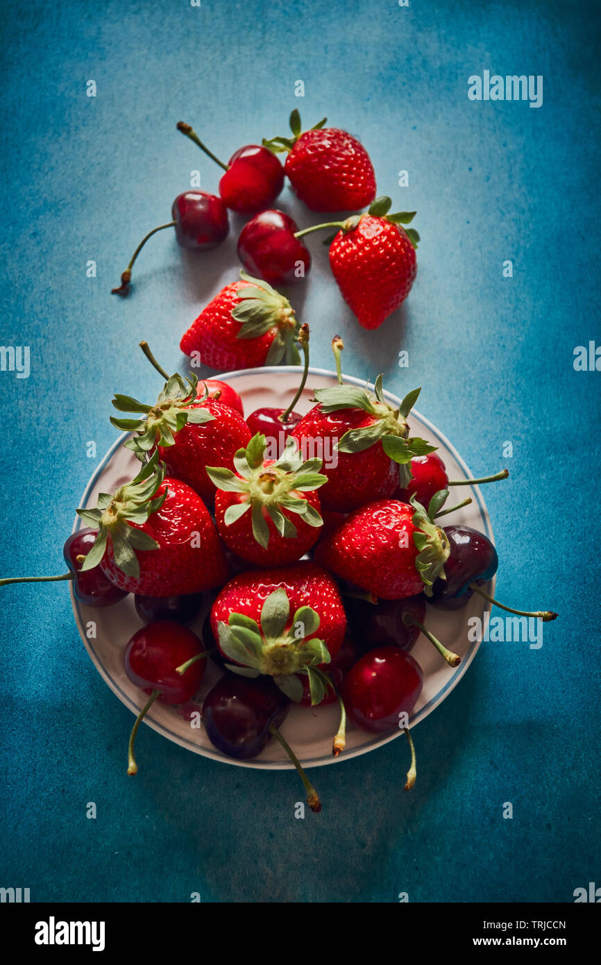 Beautiful fruits wallpaper hi-res stock photography and images - Alamy