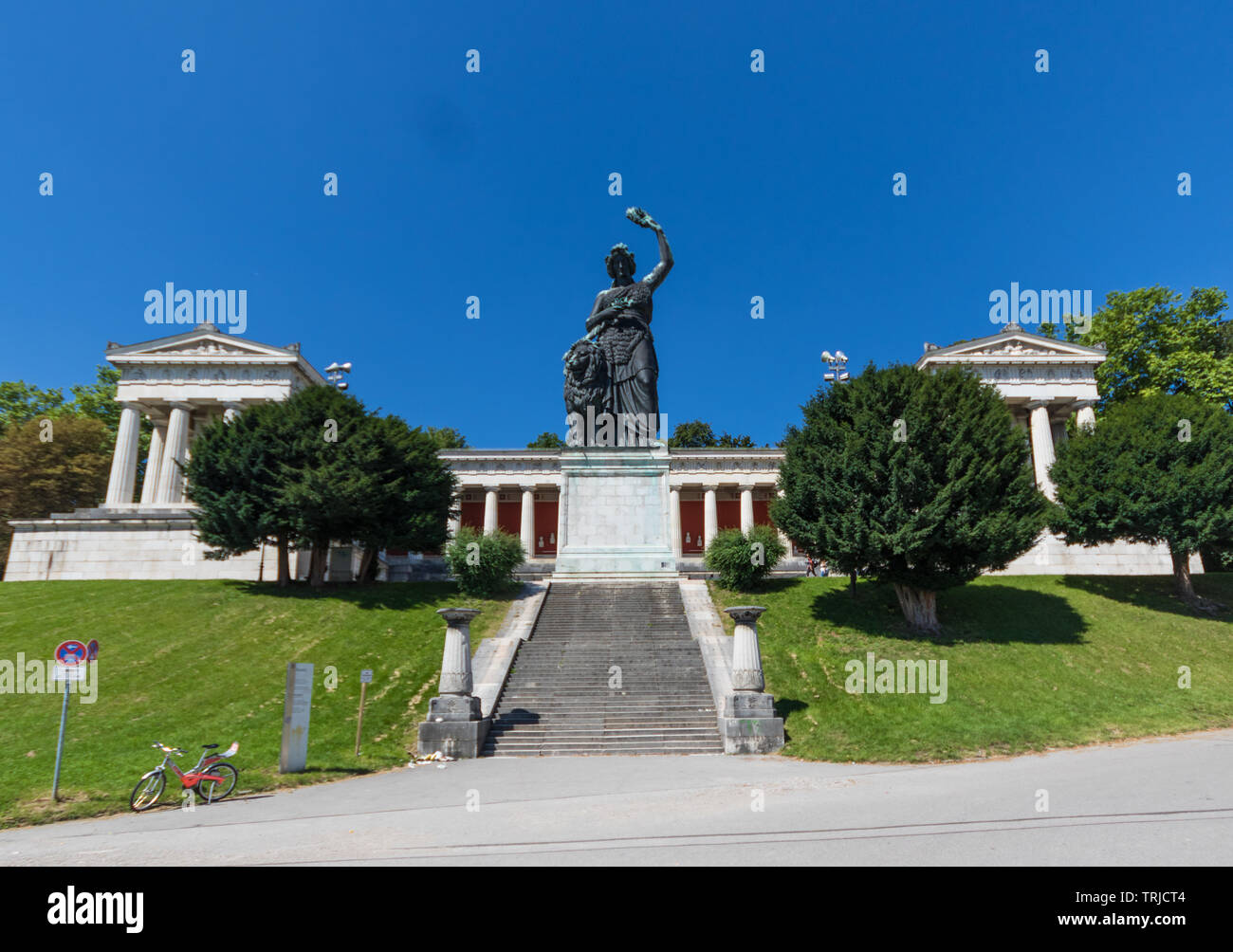 Munich, Germany - with its busts of important people from Bavaria history, the Ruhmeshalle is one of the main historycal buildings of Munich Stock Photo