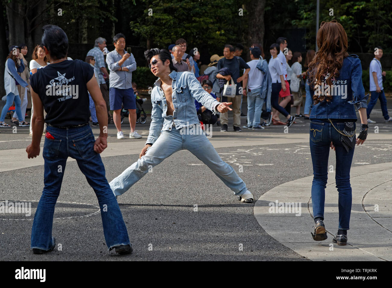 Rock roll dancers yoyogi park hi-res stock photography and images - Alamy