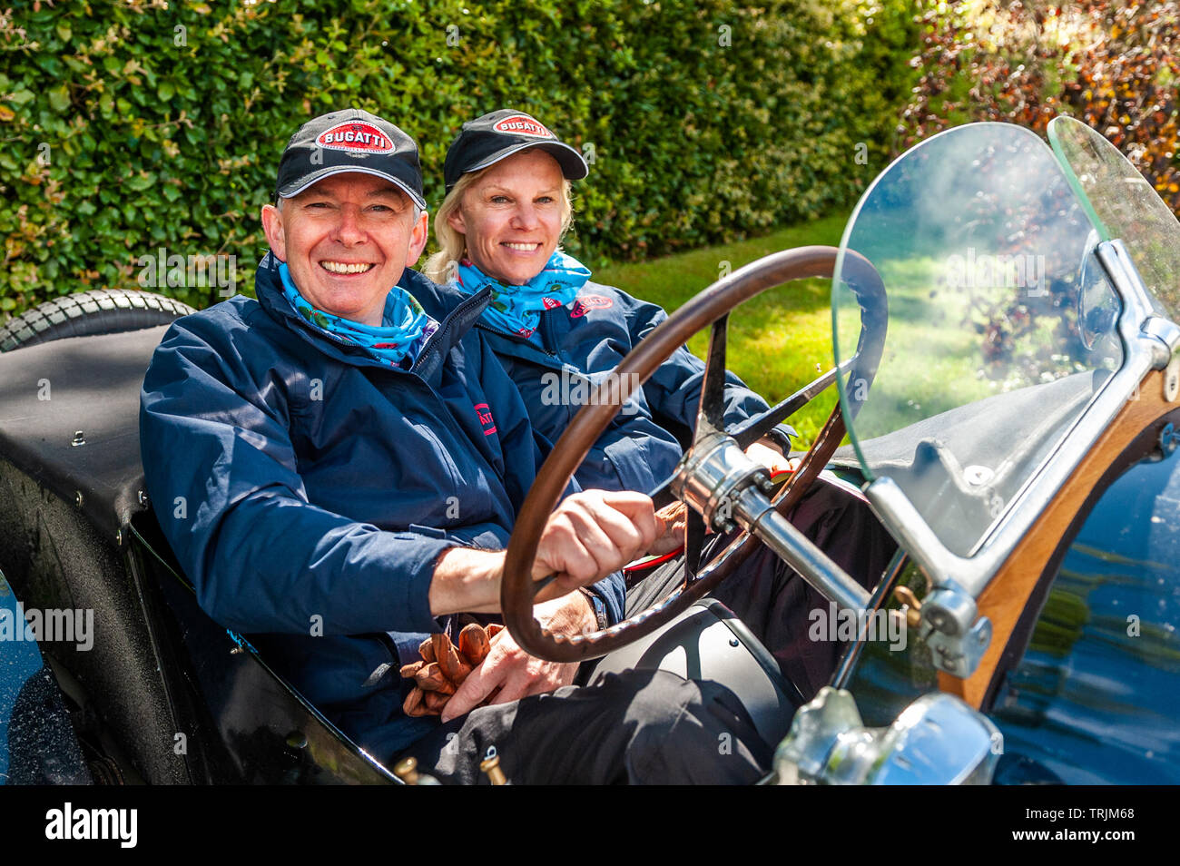 Bantry, West Cork, Ireland. 6th Juine, 2019. The Bugatti Owners Club is in Ireland this week for its annual international rally, featuring 100 vintage Bugatti's. After lunch in the West Lodge Hotel, the cars headed for the Mizen Head. At Bantry House & Gardens were Jonathan and Carey Botting from London in their 1924 Type 22 Brescia Bugatti. Credit: Andy Gibson/Alamy Live News.. Stock Photo