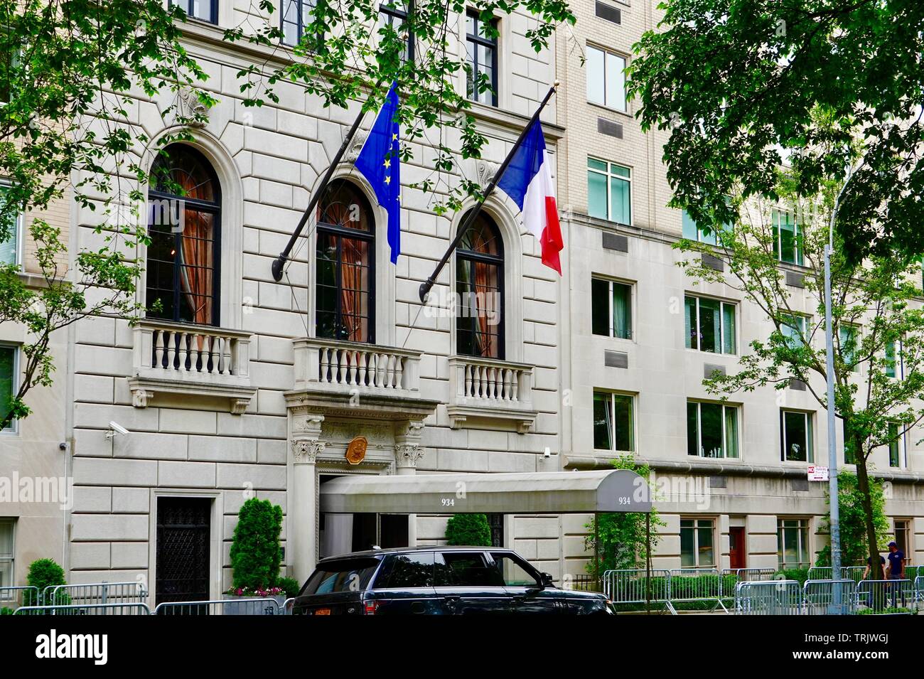 Consulat Général de France / Consulate General of France in