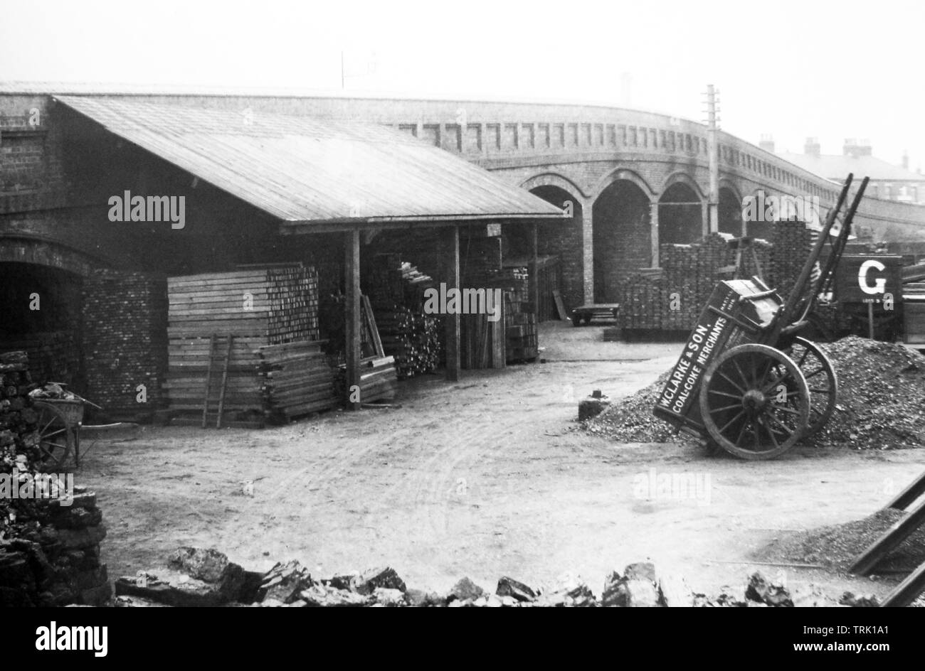 Catherine Street coal yard, Leicester, in 1903 Stock Photo