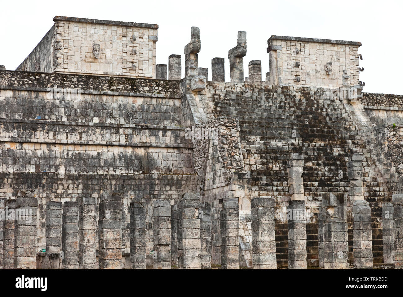 Templo de los Guerreros. Yacimiento Arqueológico Maya de Chichén Itzá. Estado de Yucatán, Península de Yucatán, México, América Stock Photo