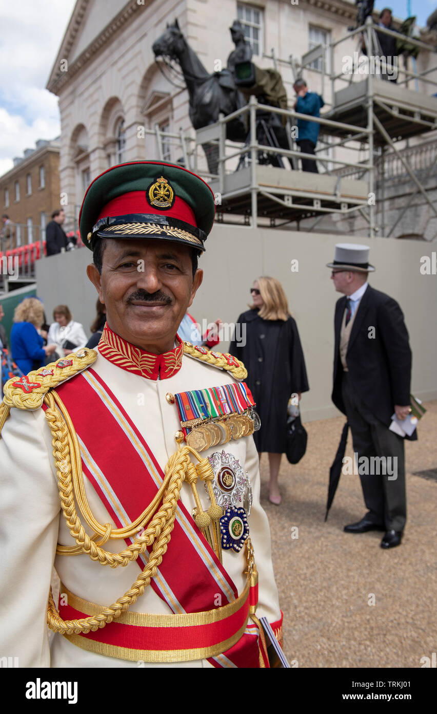Horse Guards Parade, London, UK. 8th June 2019. Guests leave Horse Guards Parade after Trooping the Colour. Image: Chief of Staff of Sultan’s Armed Forces (Sultanate of Oman) Lt Gen Ahmed bin Harith al Nabhani. Sultanate of Oman Military Band and Pipers performed at Beating Retreat evening military concert on 6th and 7th June on the parade ground. Credit: Malcolm Park/Alamy Live News. Stock Photo