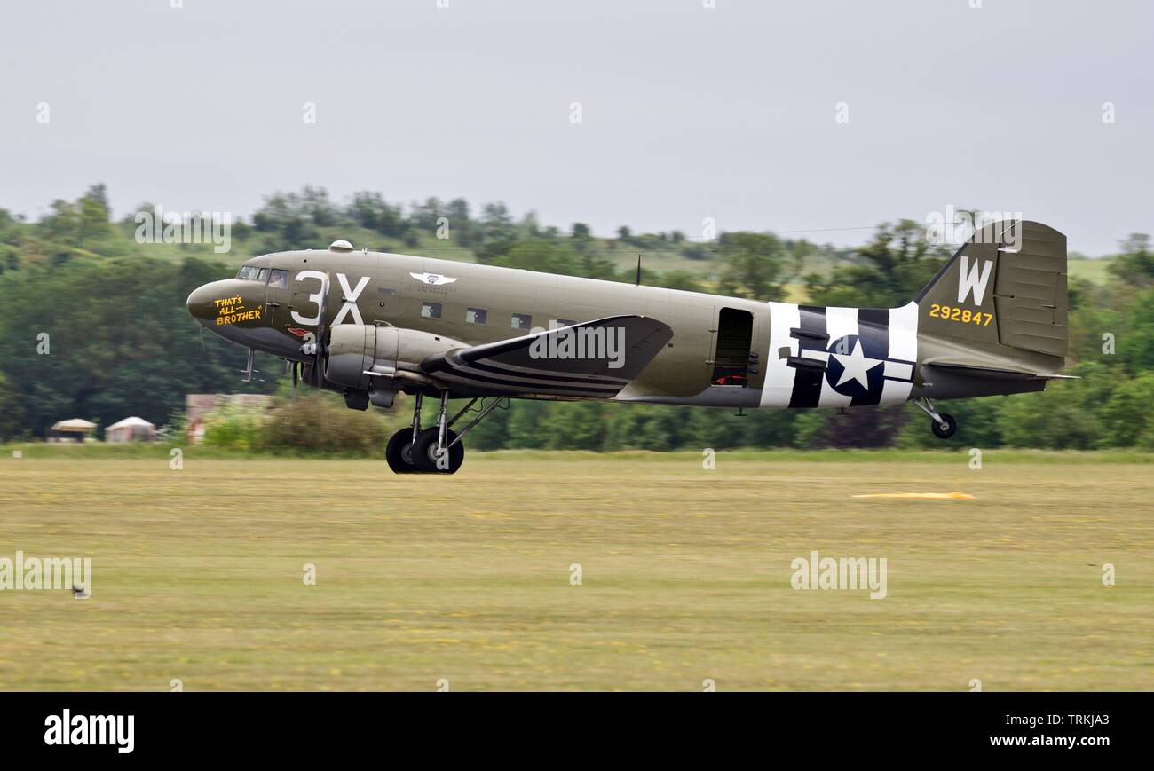 1944 C-47 Douglas Skytrain ‘DRAG ‘EM OOT’ at the Daks over Normandy Airshow at the IWM, Duxford on the 4th June 2019 Stock Photo