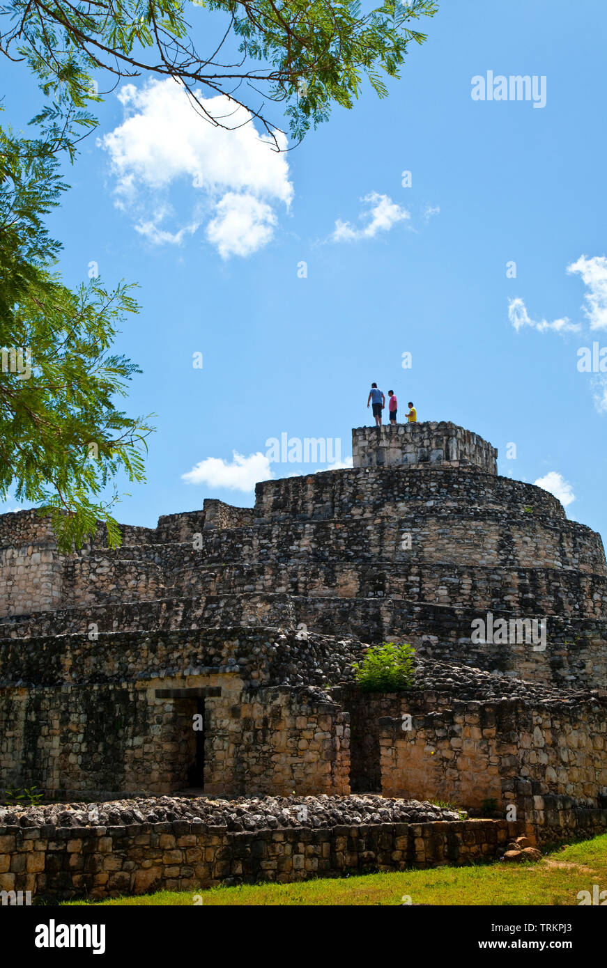 El Observatorio. Yacimiento Arqueológico Maya de Ek Balam. Estado de Yucatán, Península de Yucatán, México, América Stock Photo