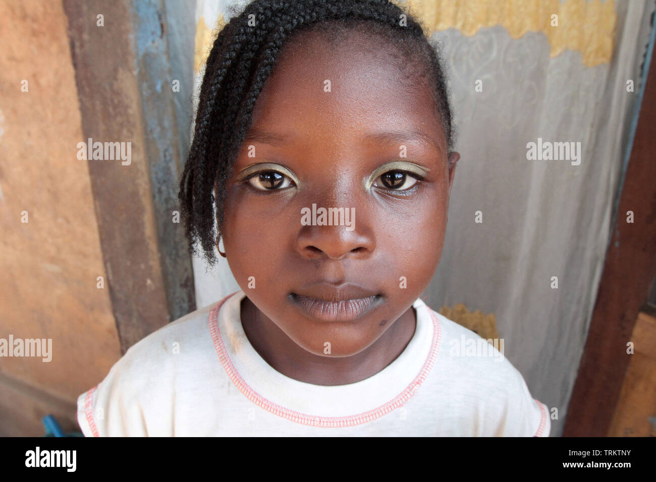 Enfance africaine hi-res stock photography and images - Alamy