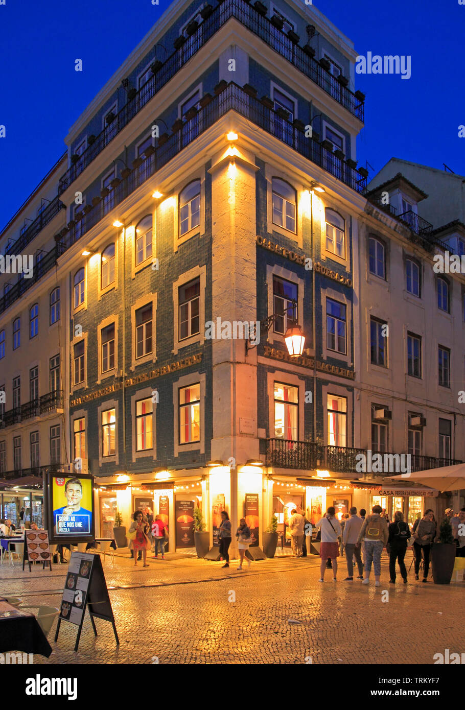 Portugal, Lisbon, Baixa, Rue Augusta, street scene, nightlife, people, Stock Photo