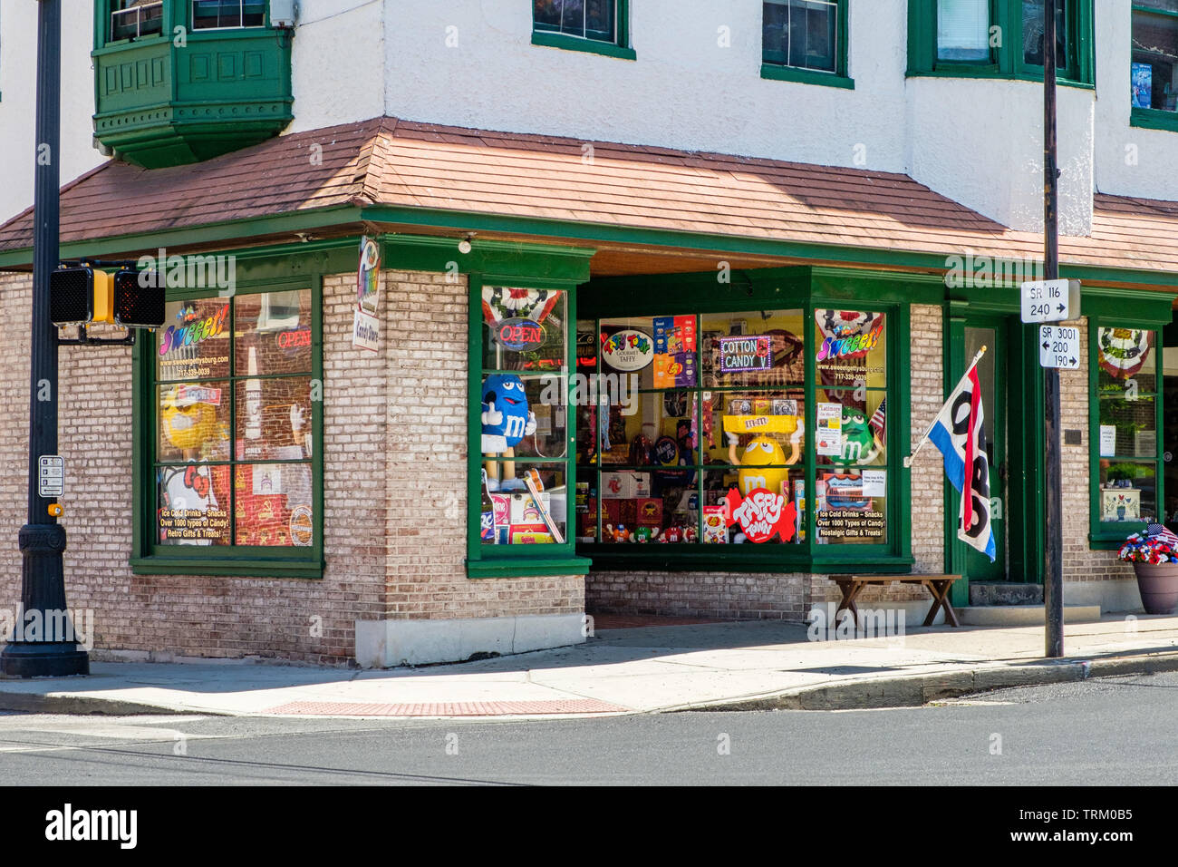 Sweeet candy store hires stock photography and images Alamy