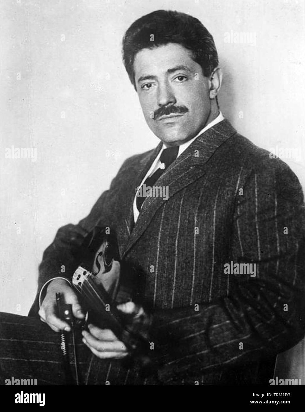 FRITZ KREISLER (1875-1962) Austrian violinist and composer FRITZ KREISLER (1875-1962) Austrian violinist and composer