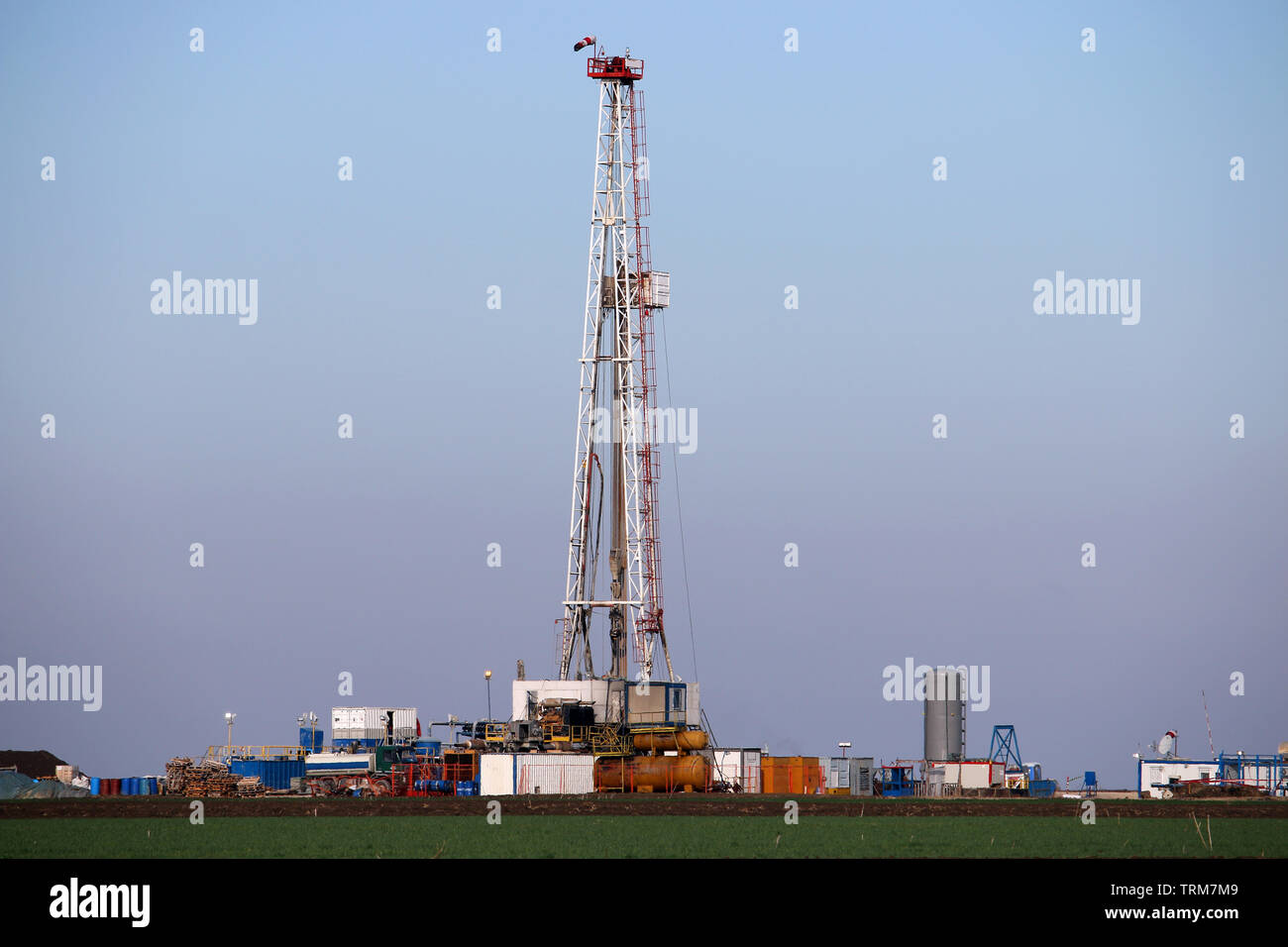 Oil and gas drilling rig in oilfield industry Stock Photo