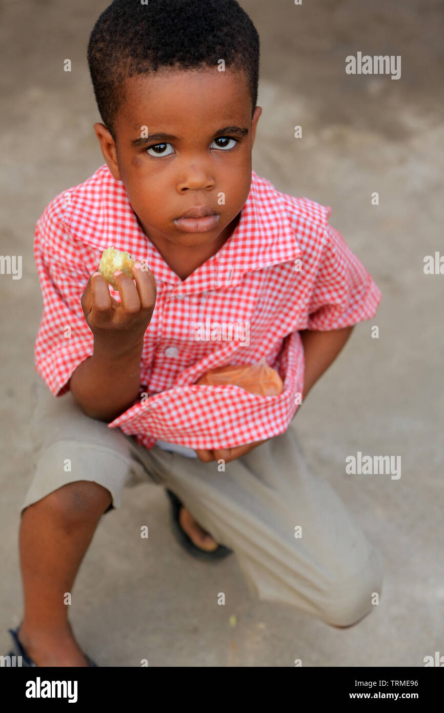 Enfant de 8 ans photo stock. Image du écolier, durée - 157202438