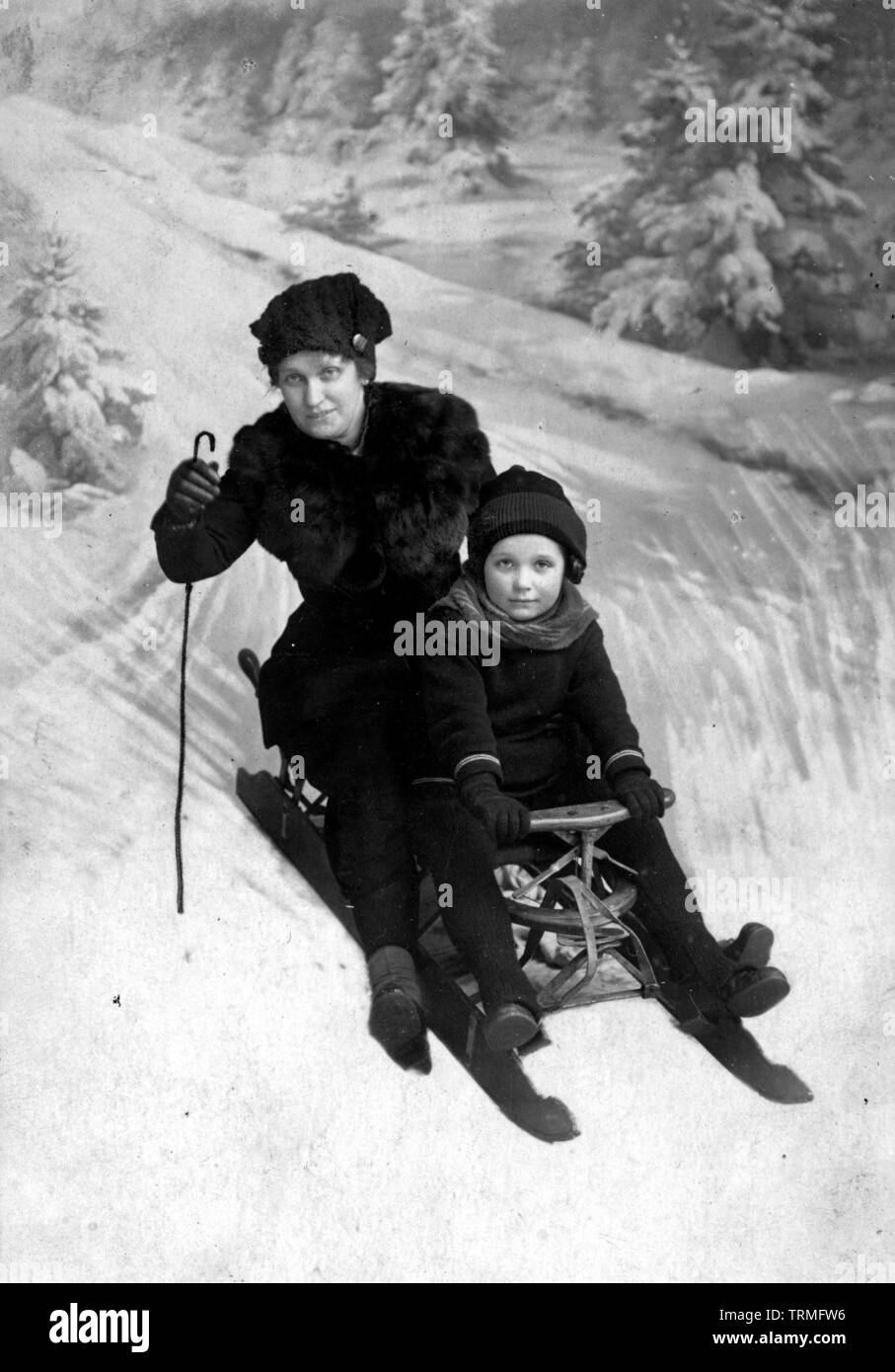 Vintage sled Black and White Stock Photos & Images - Alamy