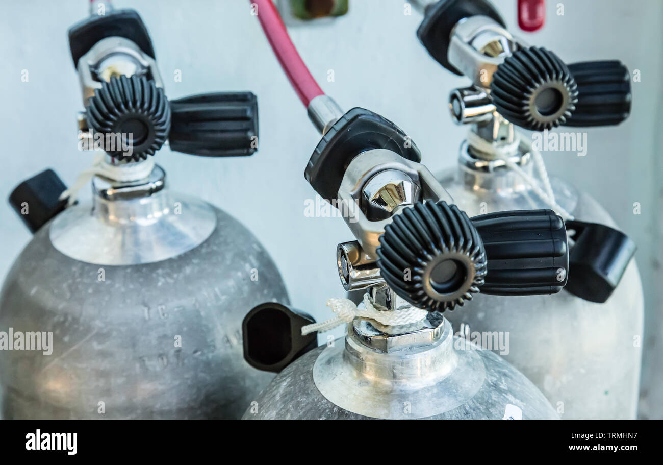 Oxygen cylinder hi-res stock photography and images - Alamy
