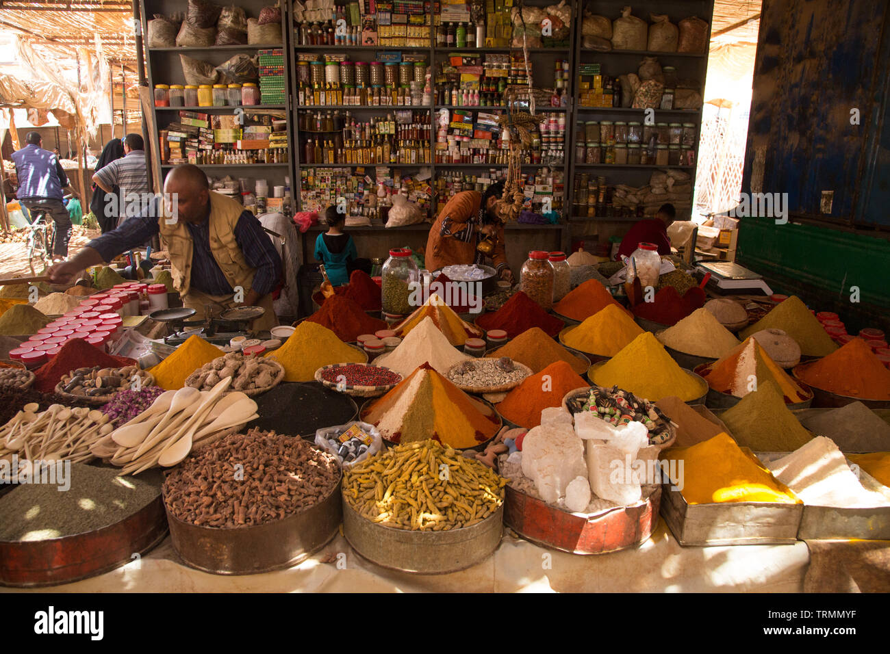 A colorful spice market in Morocco Stock Photo - Alamy