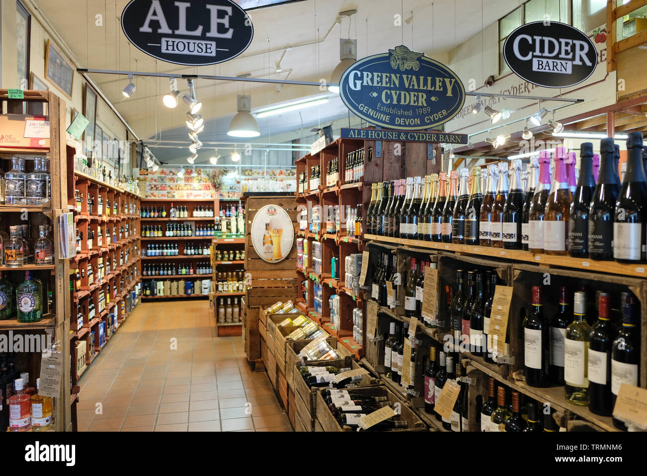 Darts Farm microbewery sells a selection of ciders, beers and wines, Topsham , UK Stock Photo