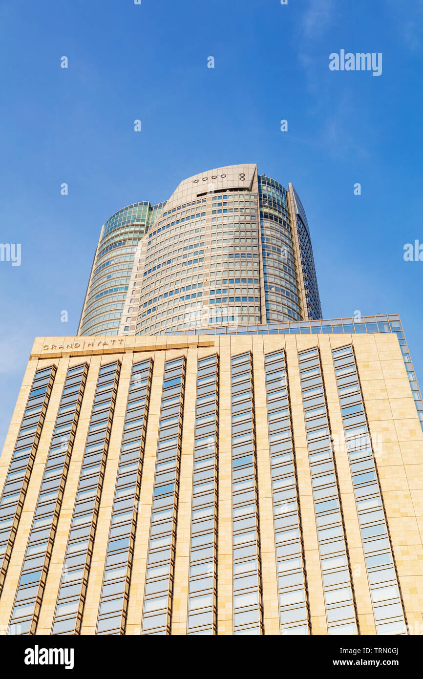 Asia, Japan, Tokyo, Roppongi, Roppongi Hills, Mori Tower building and Grand Hyatt hotel Stock Photo